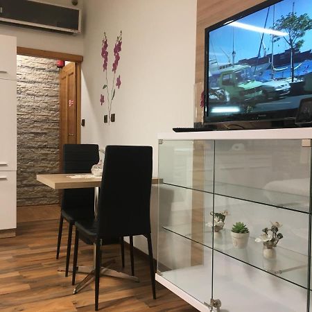 Apartment Hlinska Чешка Будьовица Екстериор снимка
